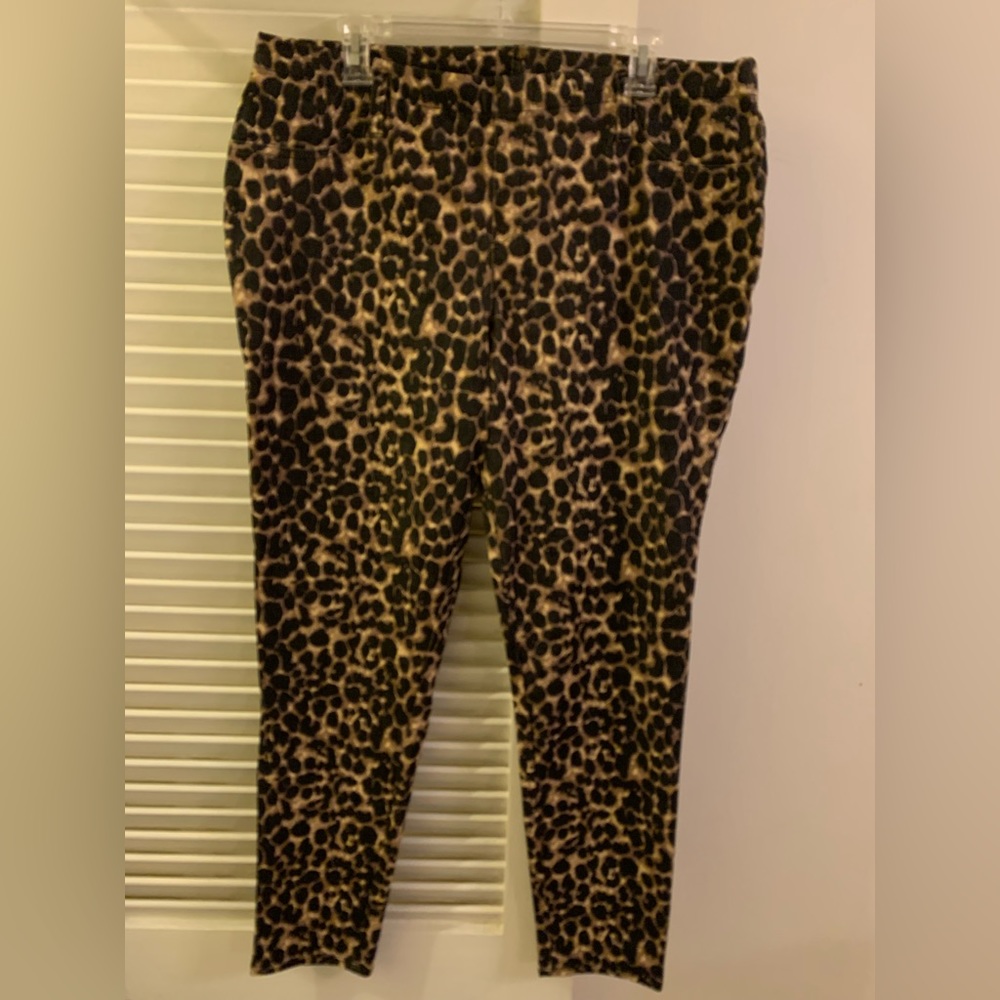 Faded Glory NWT Leopard Cheetah Jeggings, Mid Rise, Size XL, 16/18